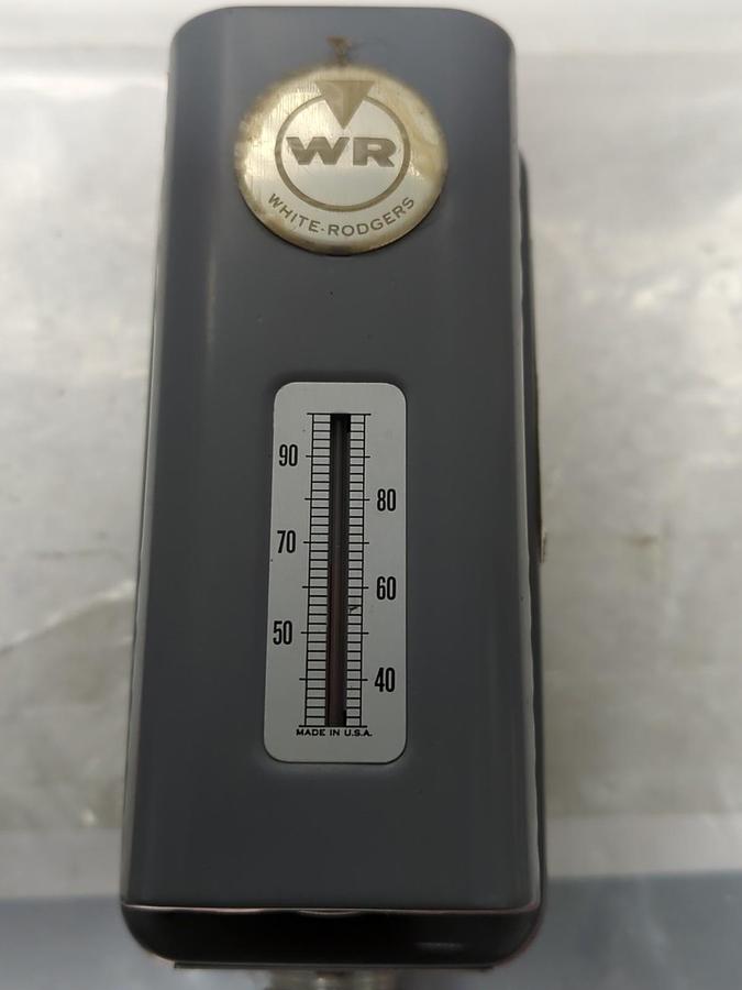 Used WHITE RODGERS,152-P2M,ROOM THERMOSTAT PRE-OWNED
