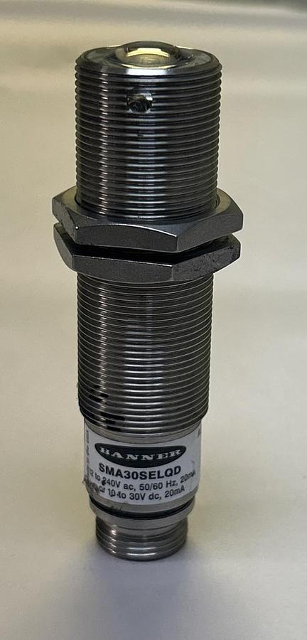 Used BANNER,SMA30SELQD,PHOTOELECTRIC SENSOR EMMITTER