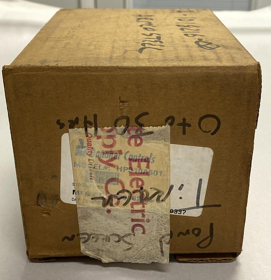 Used DANAHER CONTROLS EAGLE SIGNAL,HP510A601, TIMER 0-30HR 120VAC NEW