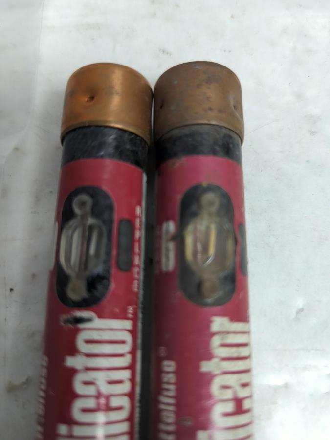 Used LITTELFUSE,IDSR5,INDICATOR 5 AMP FUSE LOT OF 2 PRE-OWNED