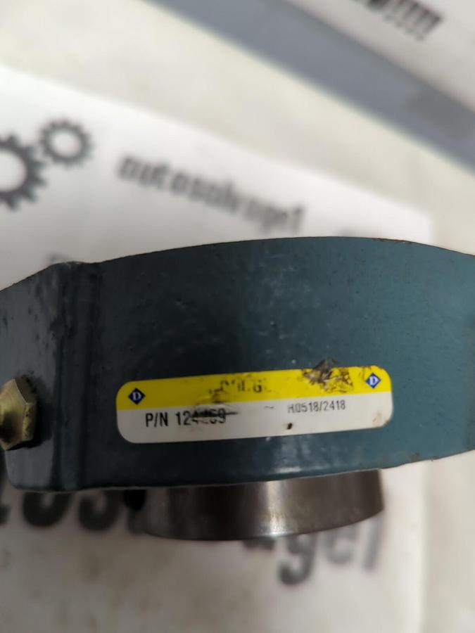 DODGE,124269,FLANGE BEARING 2-BOLT MOUNT 1-15/16 INCH BORE MISSING BOX