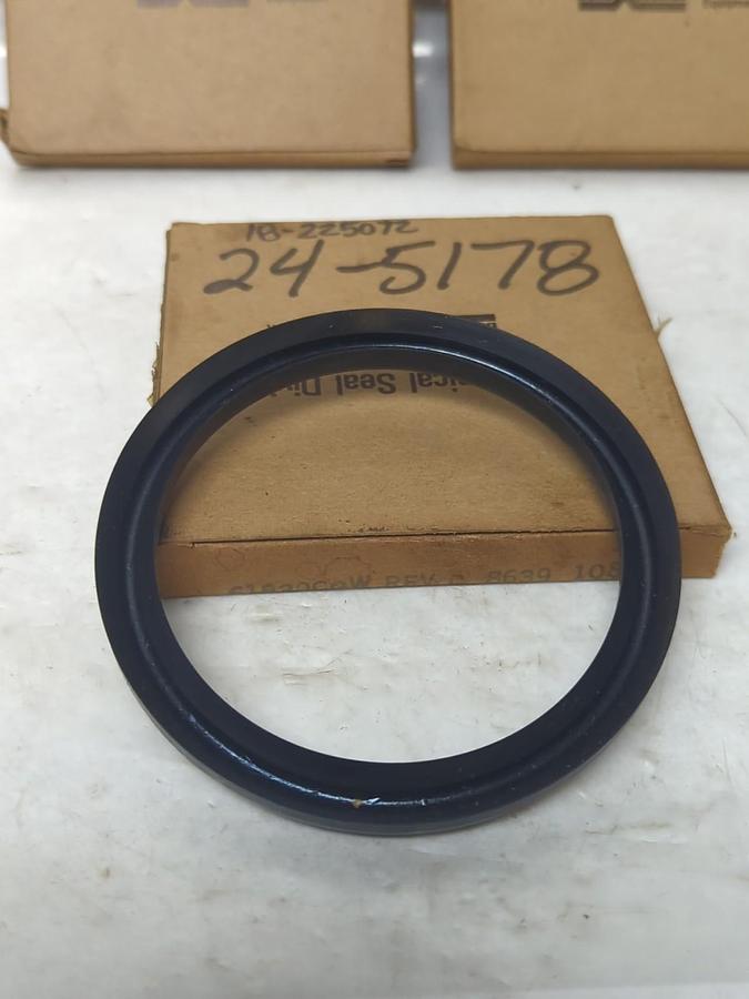 BORG WARNER,61830CGW REV C 8639 1081,OIL SEAL LOT OF 3 NOS