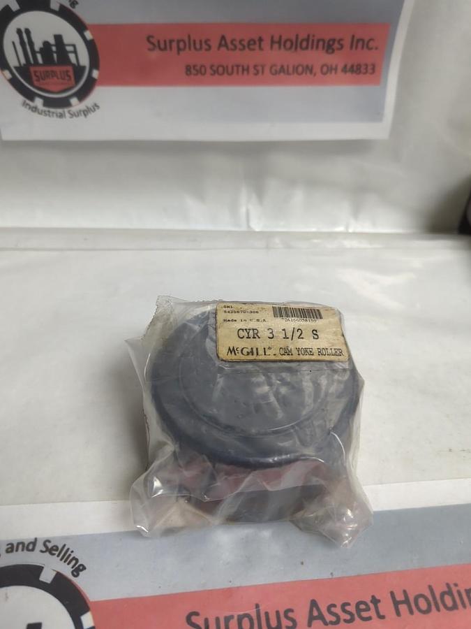 McGILL,CYR-3-1/2S,CAM YOKE ROLLER NOS