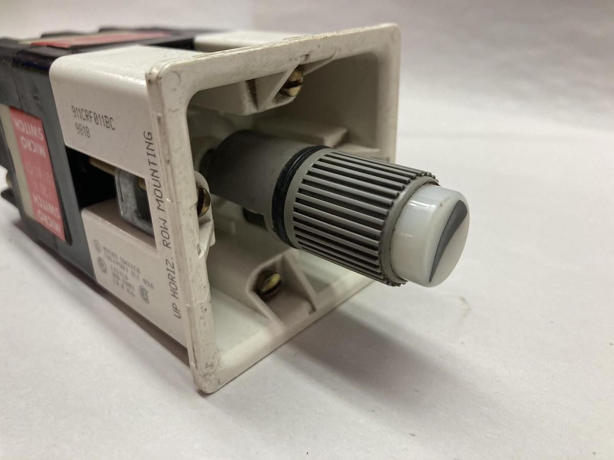 Used Micro Switch,911CRF011BC,Selector Switch 120V 50/60Cy