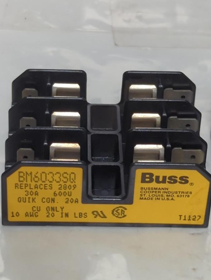 Used BUSS,BM6033SQ,FUSEHOLDER 30 AMP 600V LOT OF 3 PRE-OWNED
