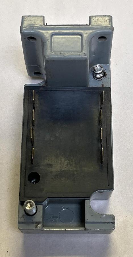 Used SQUARE D,9007C062,LIMIT SWITCH BODY ONLY