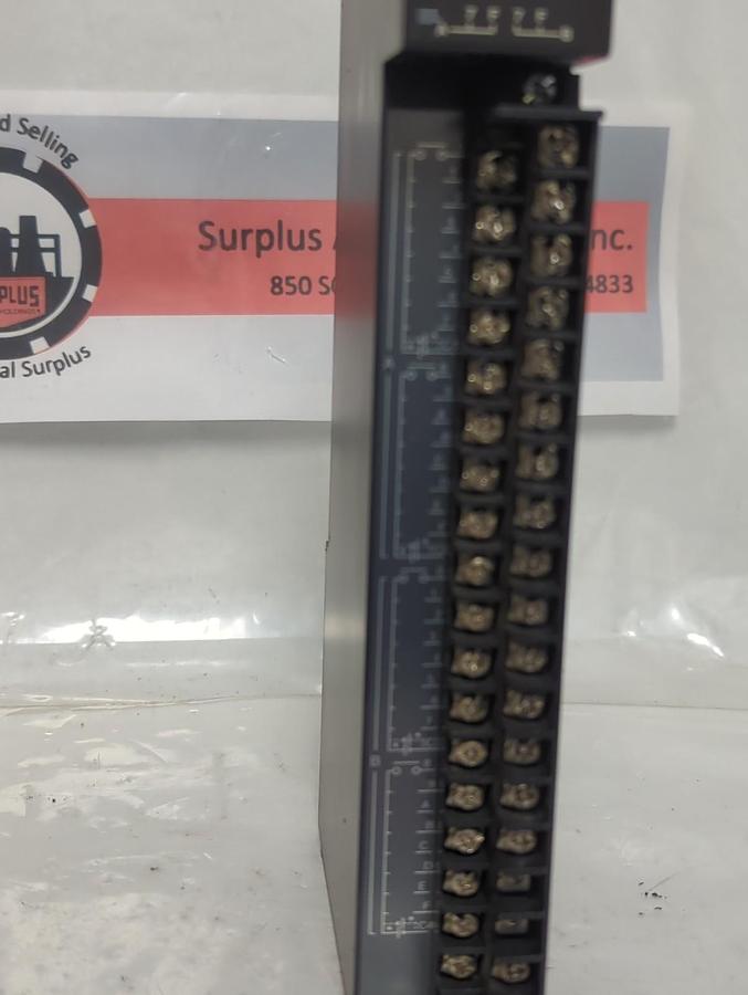 Used TOSHIBA,TC32DI,INPUT MODULE 12/24VDC 3.3/7mA PRE-OWNED