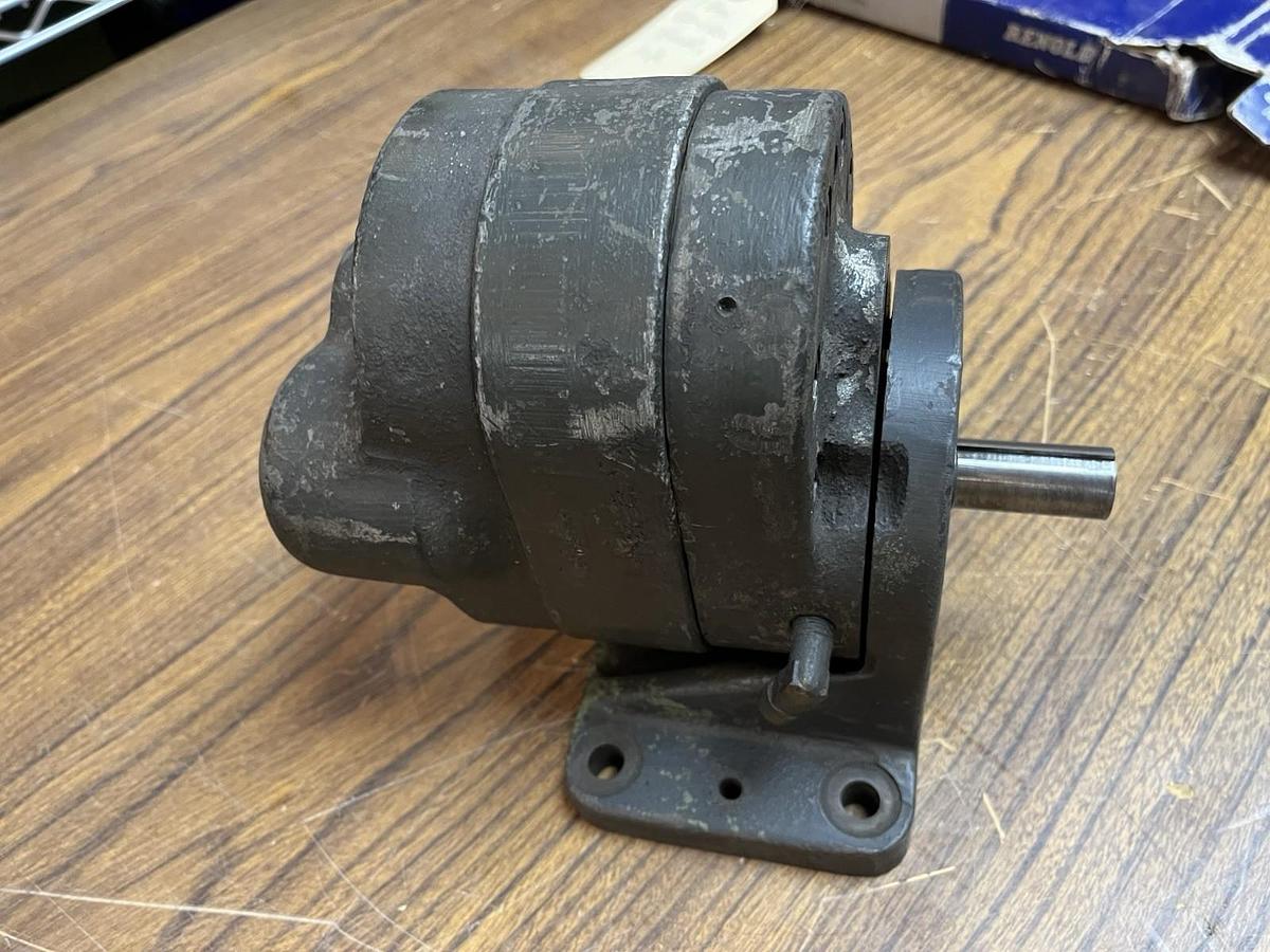 Used VICKERS,M2B-40-FT,HYDRAULIC VANE PUMP