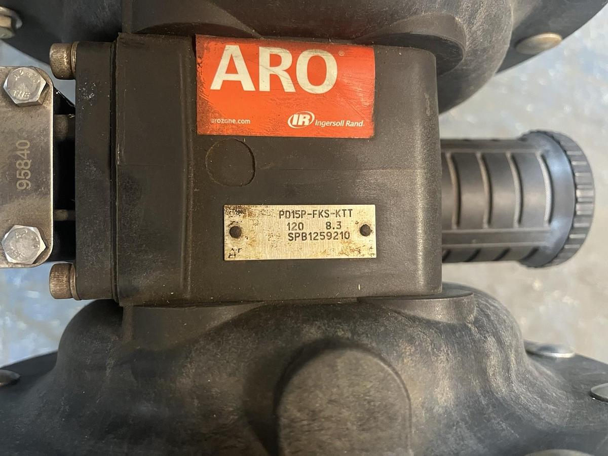 Used ARO,PD15P-FKS-KTT,DOUBLE DIAPHRAGM PUMP 1-1/2"