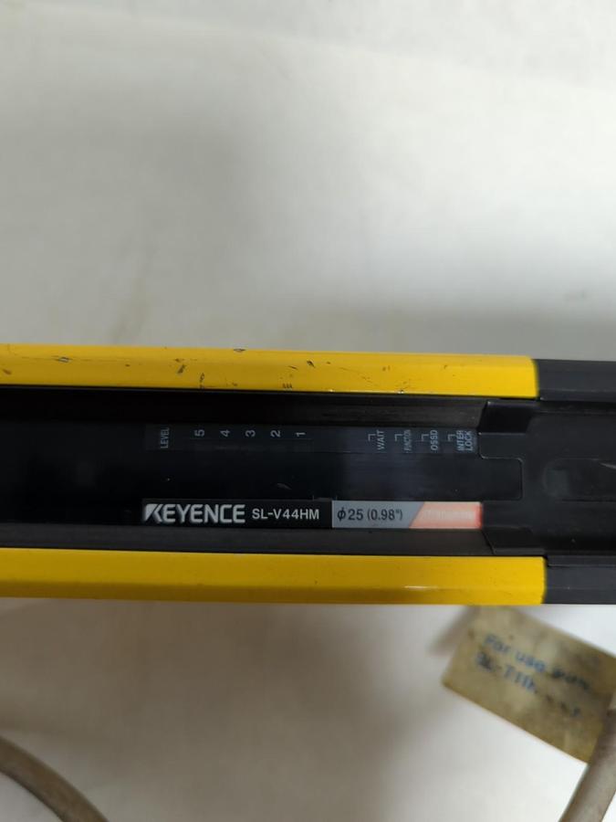 Used KEYENCE,SL-V44HM-T/SL-V16HM-T,SAFETY LIGHT CURTAIN TRANSMITTER PAIR PRE-OWNED