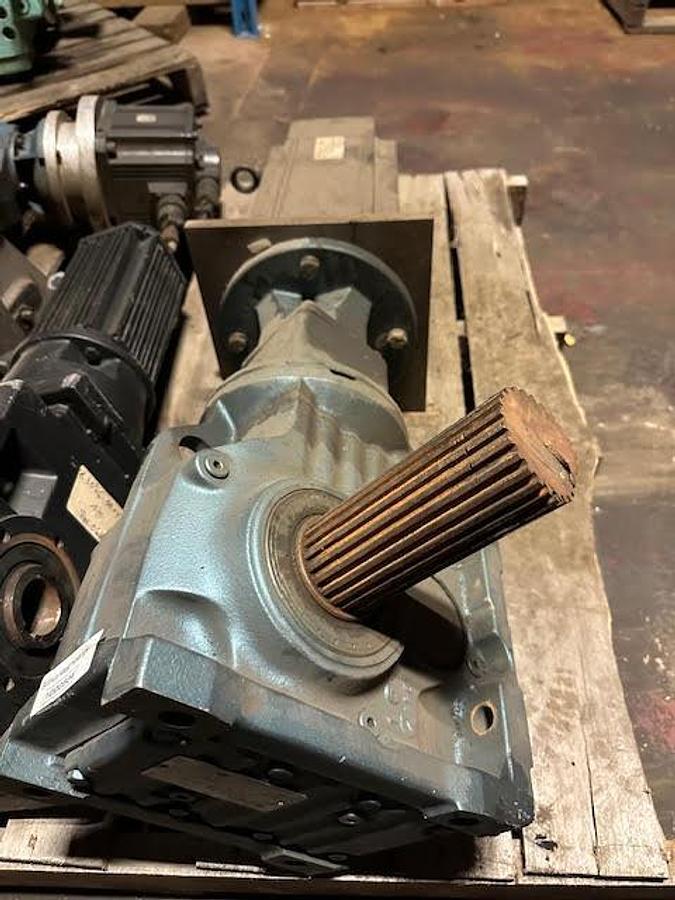 Refurbished SEW-Eurodrive KA77BAM215 Gearbox