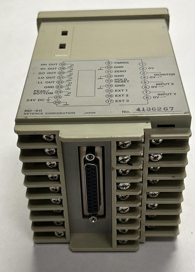 Used KEYENCE,RD-50R,CONTROLLER ANALOG SENSOR