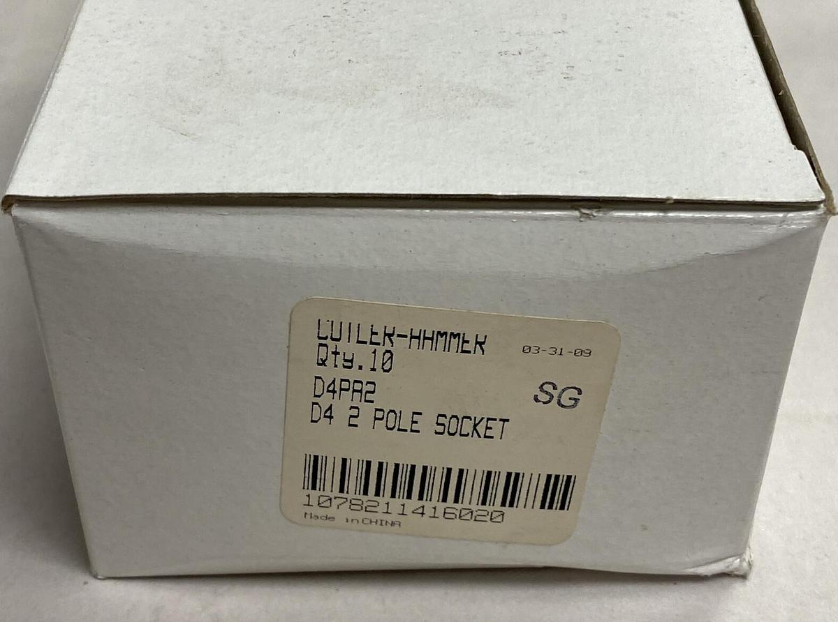Used Cutler Hammer,D4PA2,2-Pole Socket BOX OF 10 NEW