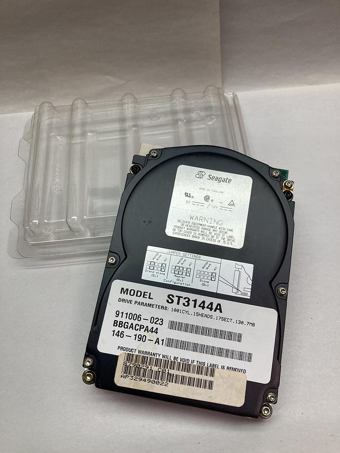 Seagate Model,ST3144A,IDE Hard Drive 911006-023 130.7Mb