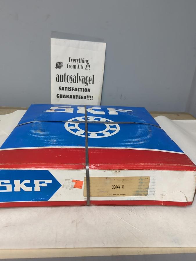 SKF,32044X,COMPLETE ROLLER BEARING NOS