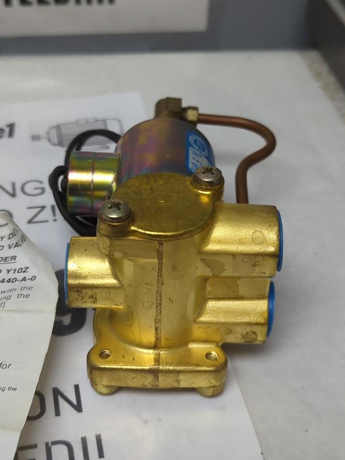 SKINNER,LP3LB3150,3-WAY SOLENOID VALVE 3/8 INCH NPT 120V 10-150 NOS