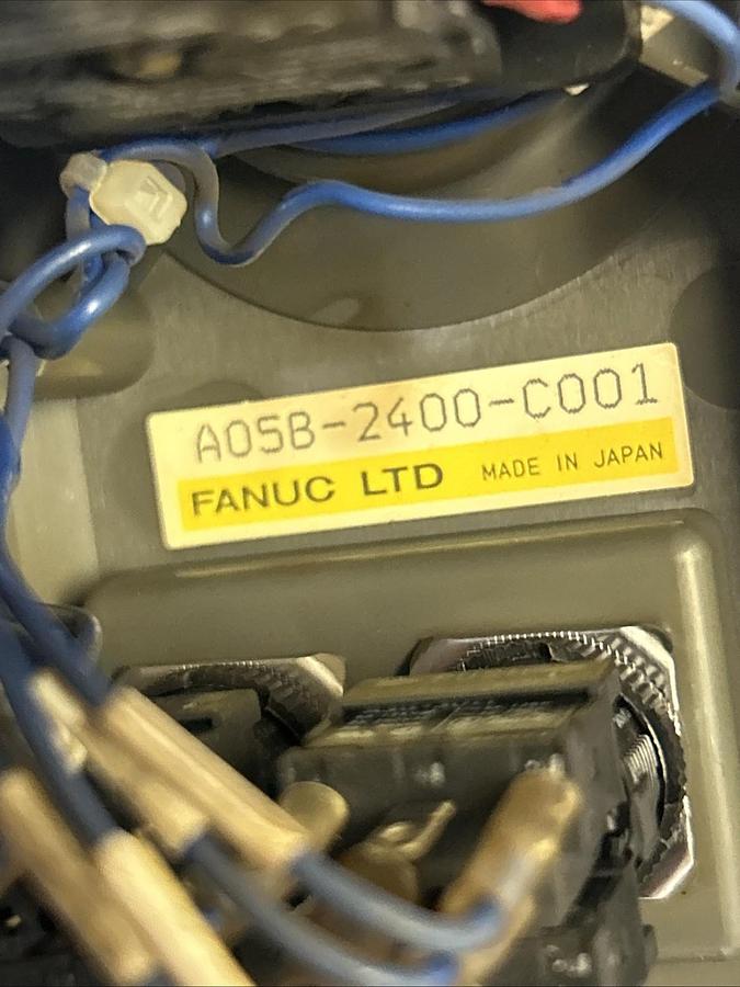 Used FANUC,A05B-2400-C001,R-J3 OPERATOR CONTROL PANEL
