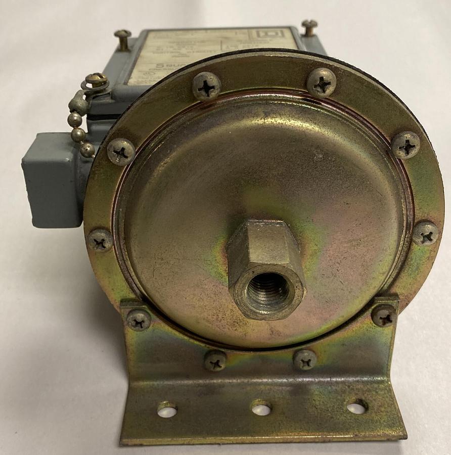 Used Square D,9012 GAW-1,Series C Pressure Switch