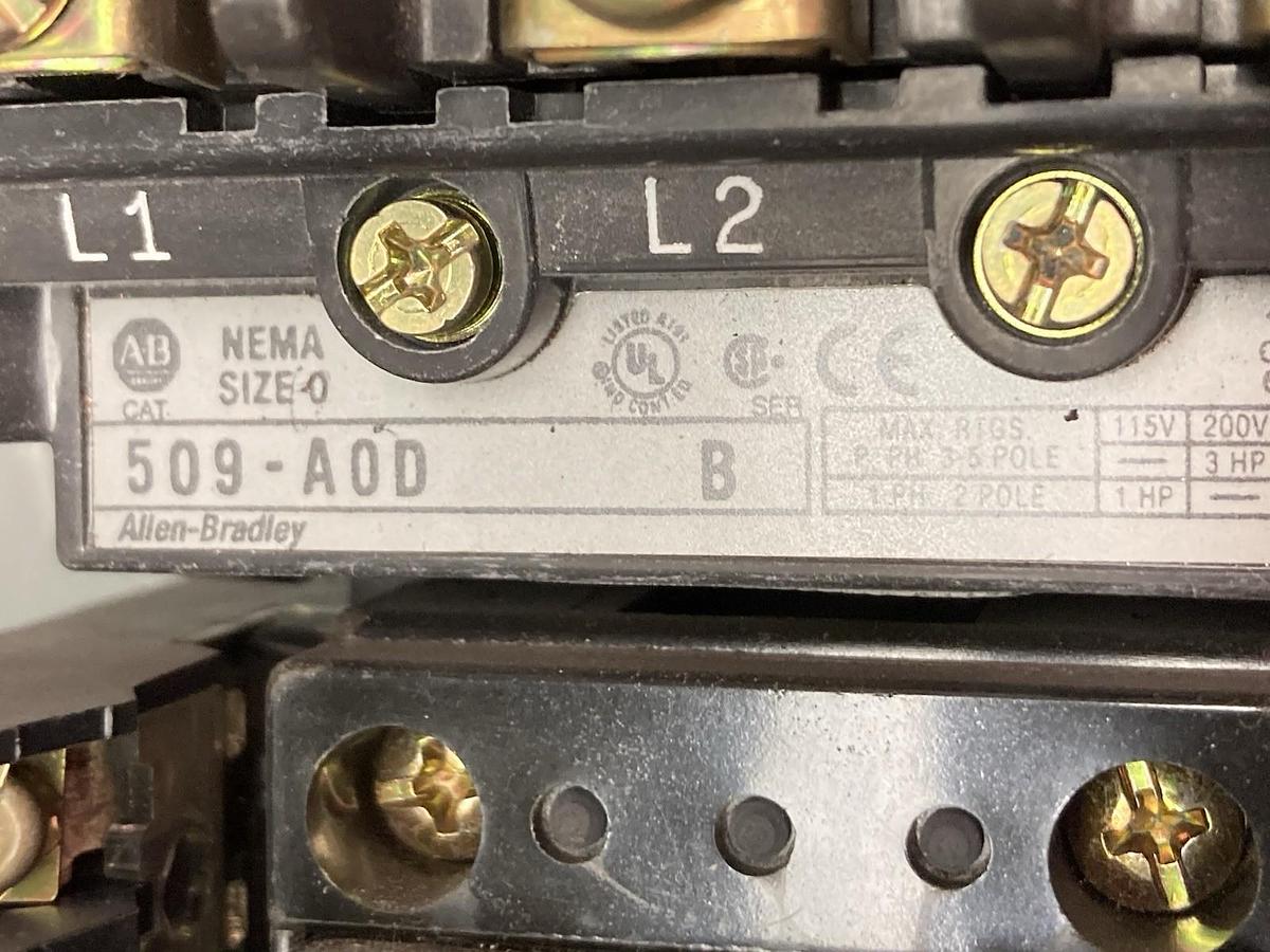 Used Allen-Bradley,509-A0D,3-Phase Starter Enclosure w/ Contactor Ser B NEMA Size 0