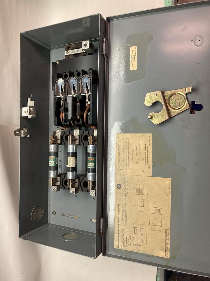 Used Westinghouse,Tap-323,3-Phase Fusible Switch Plug-In Unit 100A 240 Vac