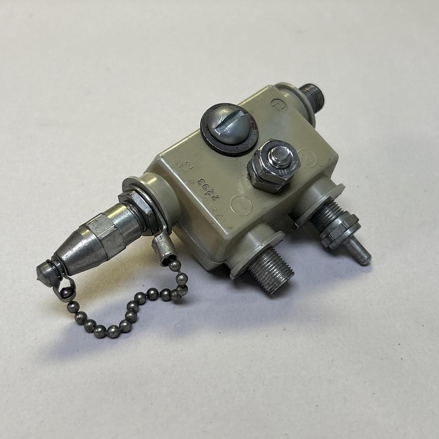 Used RELCOM,CBT22100T,4-PORT TAP