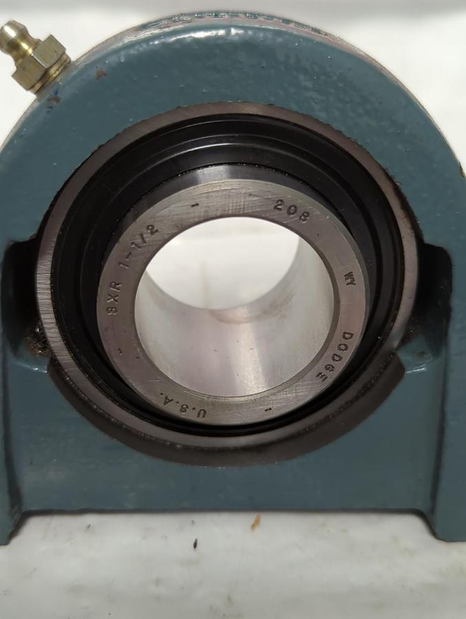 Used DODGE,SXR 1-1/2 208,PILLOW BLOCK BEARING 2-BOLT BASE 1-1/2 INCH BORE PRE-OWNED