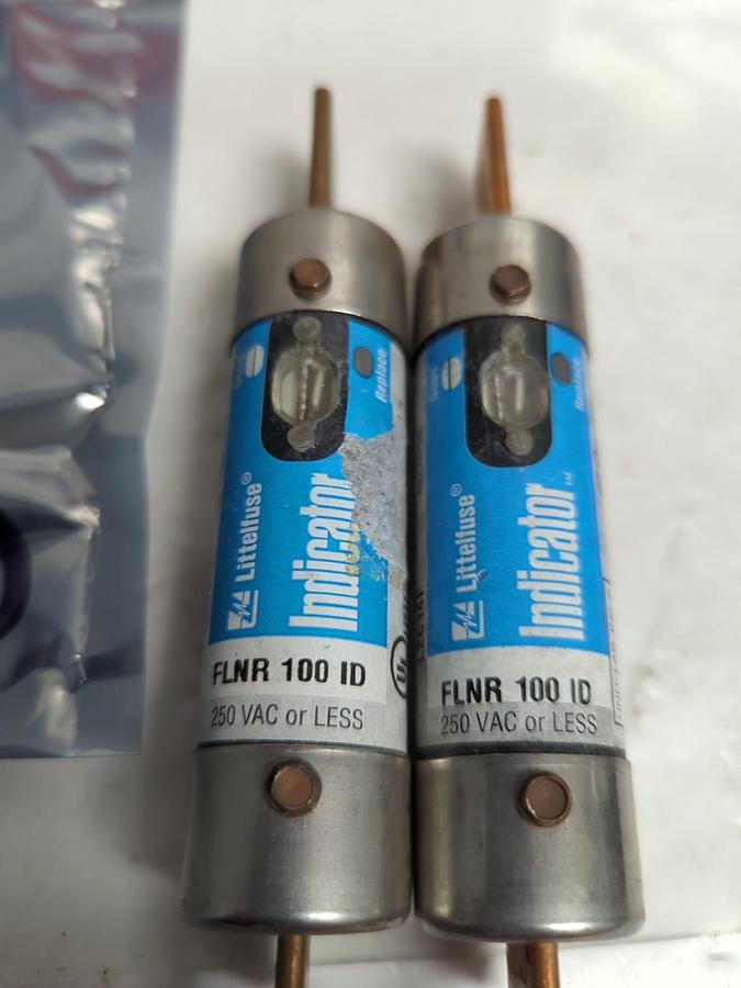 Used LITTELFUSE,FLNR-100ID,INDICATOR FUSE 100 AMP LOT OF 2 PRE-OWNED