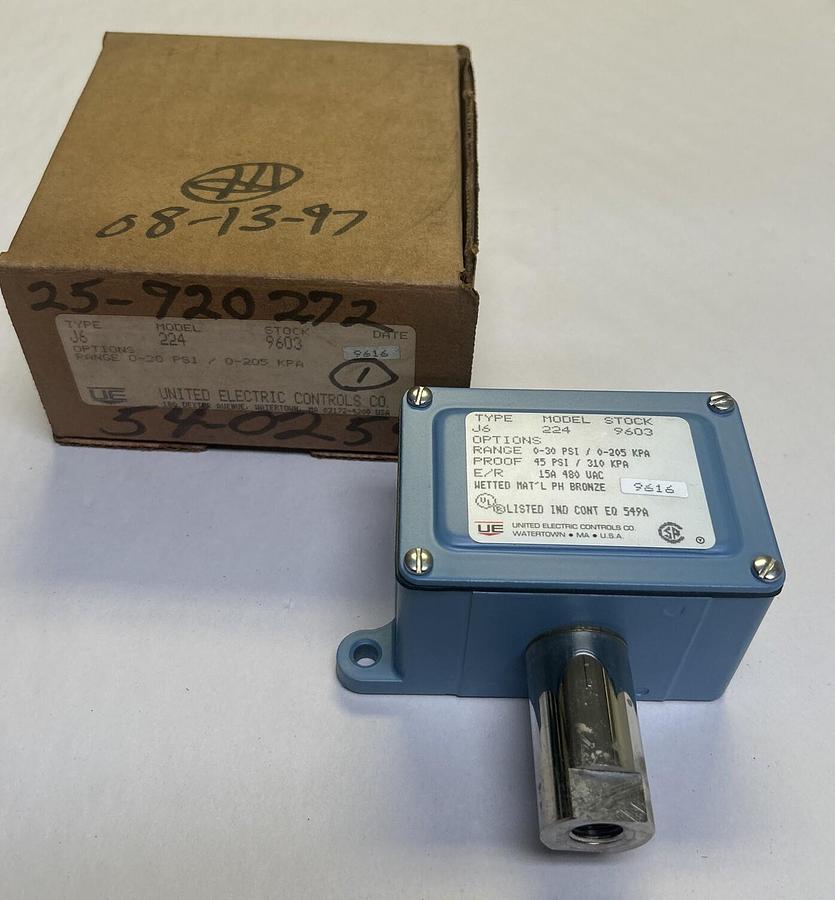 UNITED ELECTRIC CONTROLS,J6224,PRESSURE SWITCH 0-30 PSI NOS