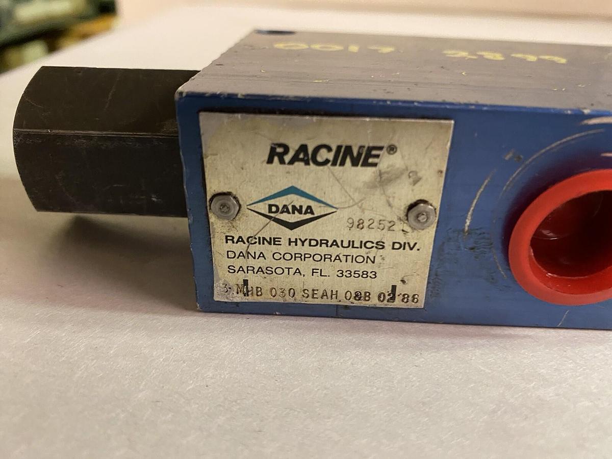 Used RACINE,3MHB-030-SEAH-03B-02-85, HYDRAULIC MANIFOLD REFURBISHED