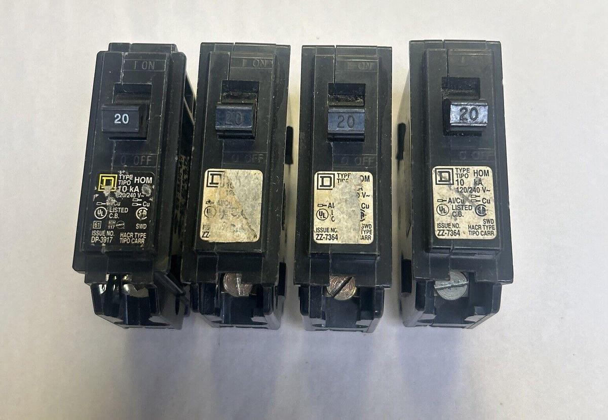 Used SQUARE D,HOM120,CIRCUIT BREAKER 20A 120/240V 1P LOT OF 4