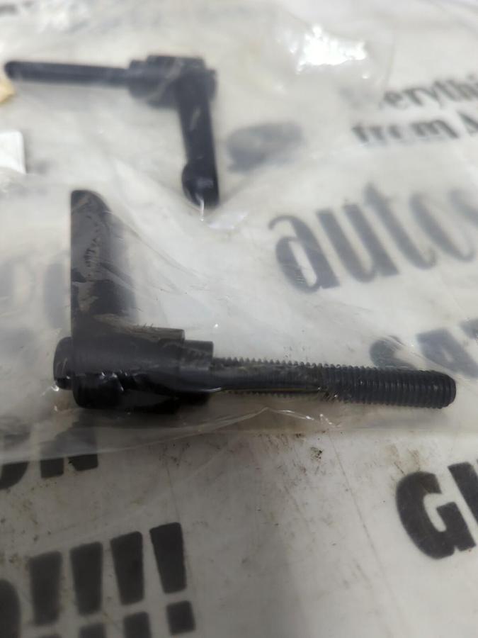 M8,50MM,PUSH BUTTON LEVEL ADJUSTABLE HANDLE MALE THREADED STUD LOT OF 2