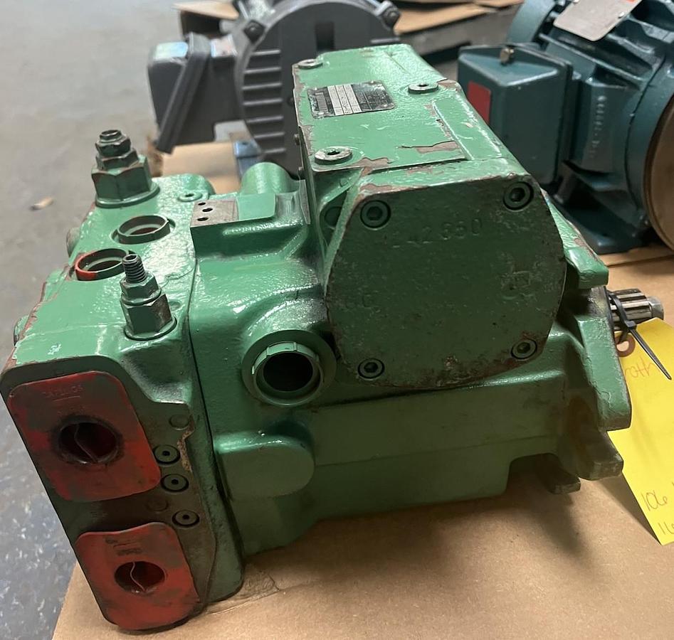 Used REXROTH,AA4V-G71EP2D1/32,HYDRAULIC PISTON PUMP