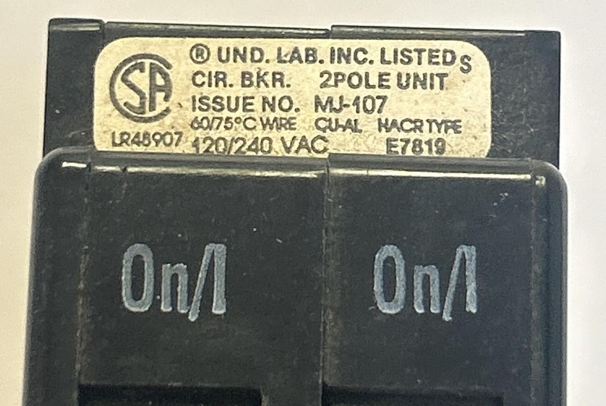 Used CHALLENGER,A1515N,TANDEM CIRCUIT BREAKER 15A 120/240V 2P