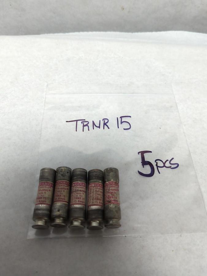 Used GOULD SHAWMUT,TRNR-15,TRI-ONIC 15 AMP FUSES LOT OF 5 PRE-OWNED