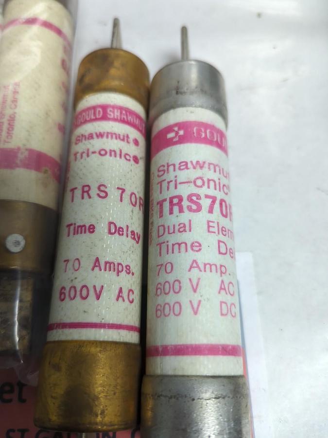Used GOULD SHAWMUT,TRS70R,TRI-ONIC 70 AMP FUSE LOT OF 12 PRE-OWNED