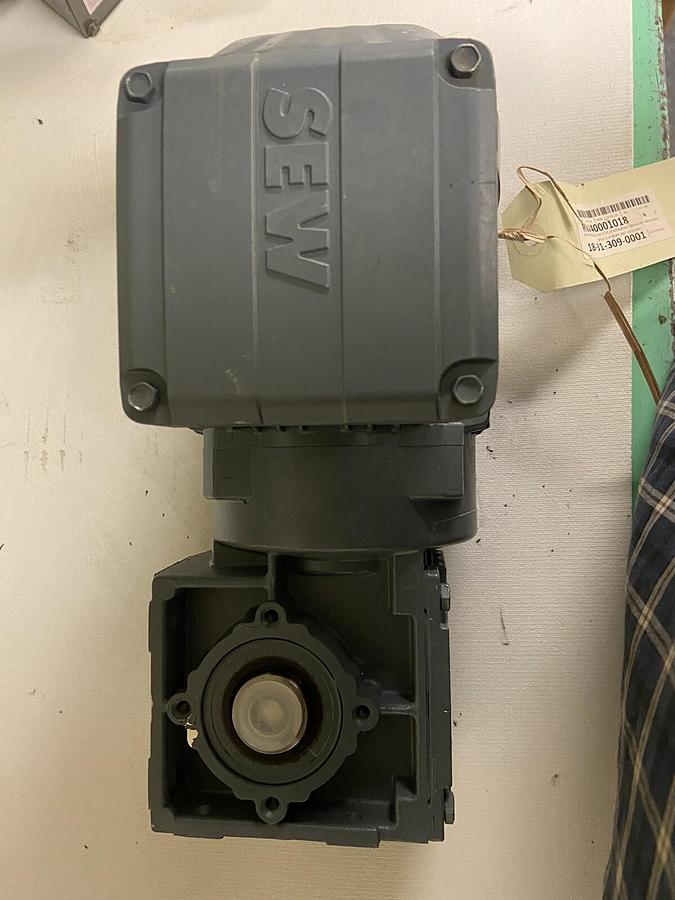 Sew Eurodrive,WA2-DRS71S4,Gearmotor .37kW 1700/119RPM