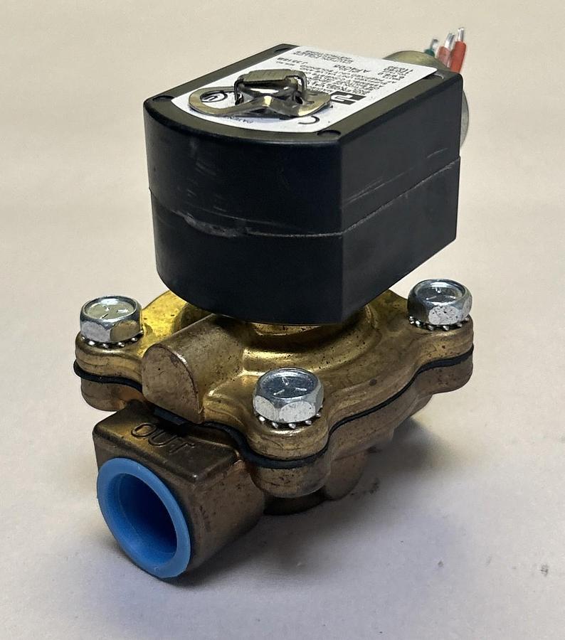 Used PARKER,AF4C05,SOLENOID VALVE COIL 110/120V W/ VALVE