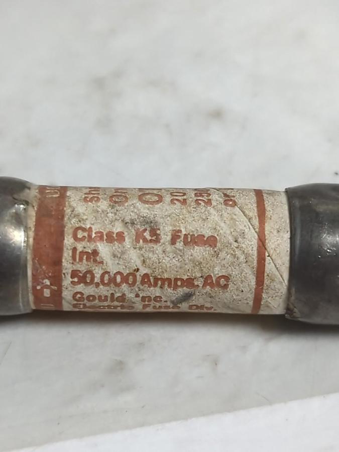 Used GOULD SHAWMUT,OT20,ONE-TIME 20 AMP FUSE LOT OF 4 PRE-OWNED