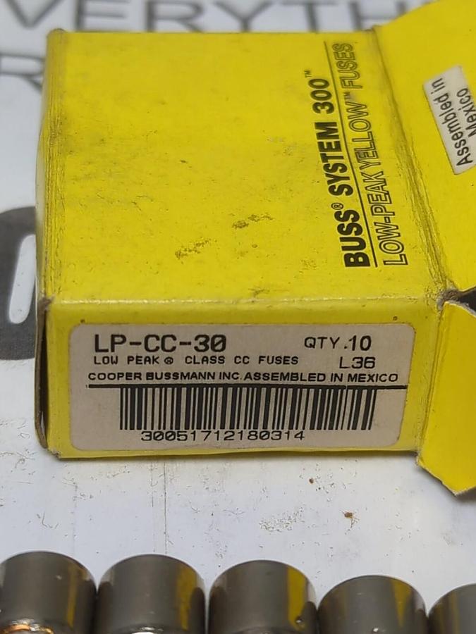 COOPER BUSSMANN,LP-CC-30,LOW PEAK 30 AMP FUSES BOX OF 10 NEW