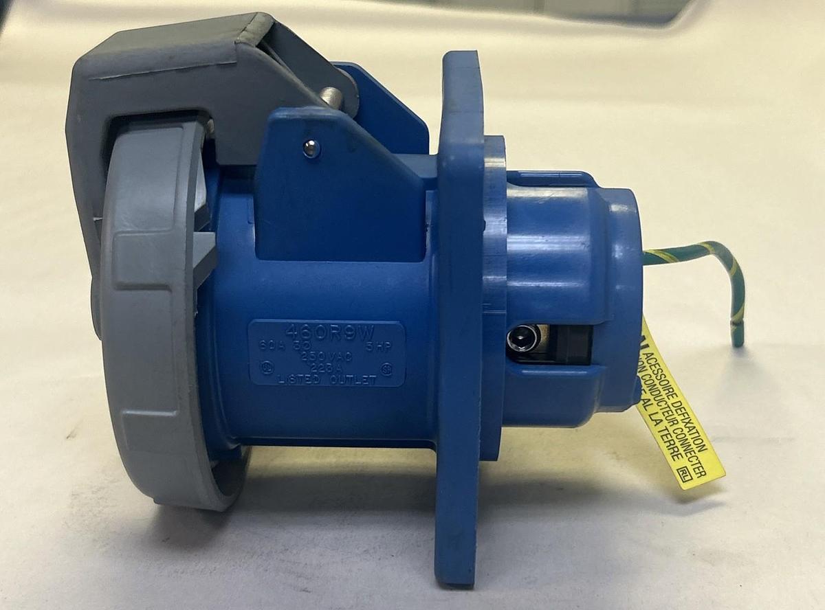 HUBBELL,HBL460R9W,PIN & SLEEVE RECEPTACLE 60A 250V NOS