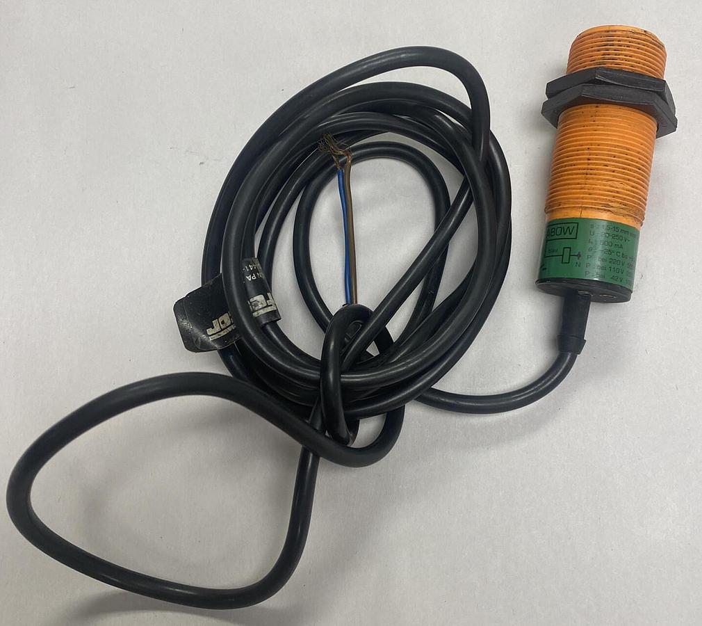 Used Efector,KI-2015-AB0W,Proximity Sensor