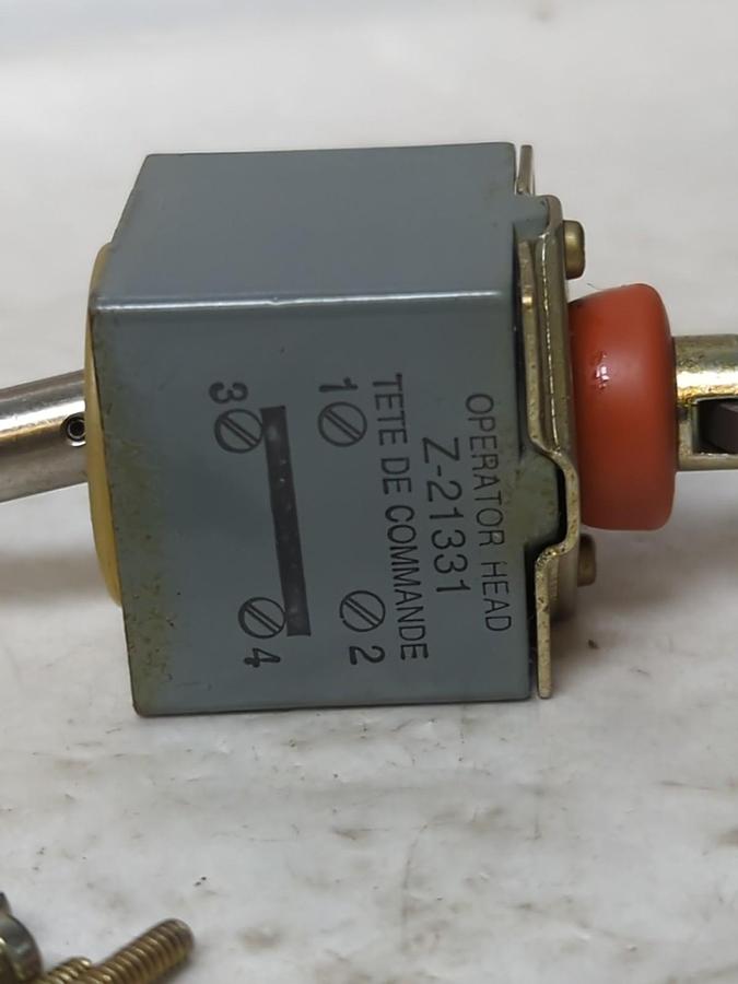 ALLEN BRADLEY,Z-21331,OPERATING HEAD NOS