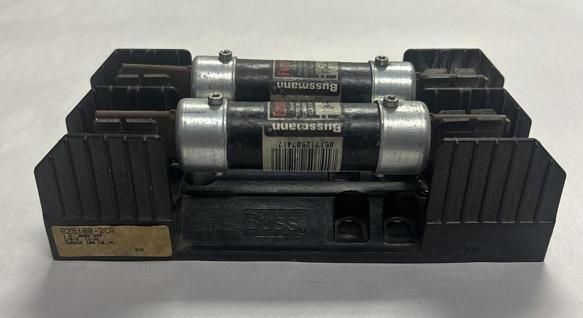 Used BUSSMANN,R25100-2CR,FUSE HOLDER WITH FRN-R-80 FUSES