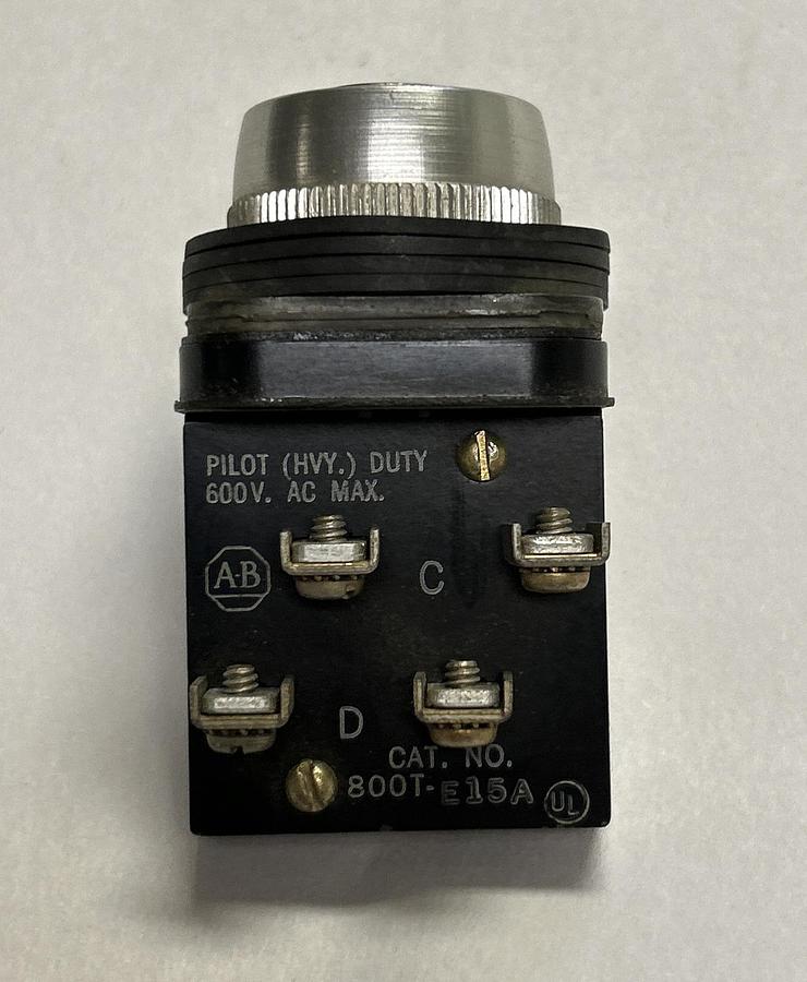 Used ALLEN BRADLEY,800T-E15A,PUSH BUTTON LOCK CYLINDER