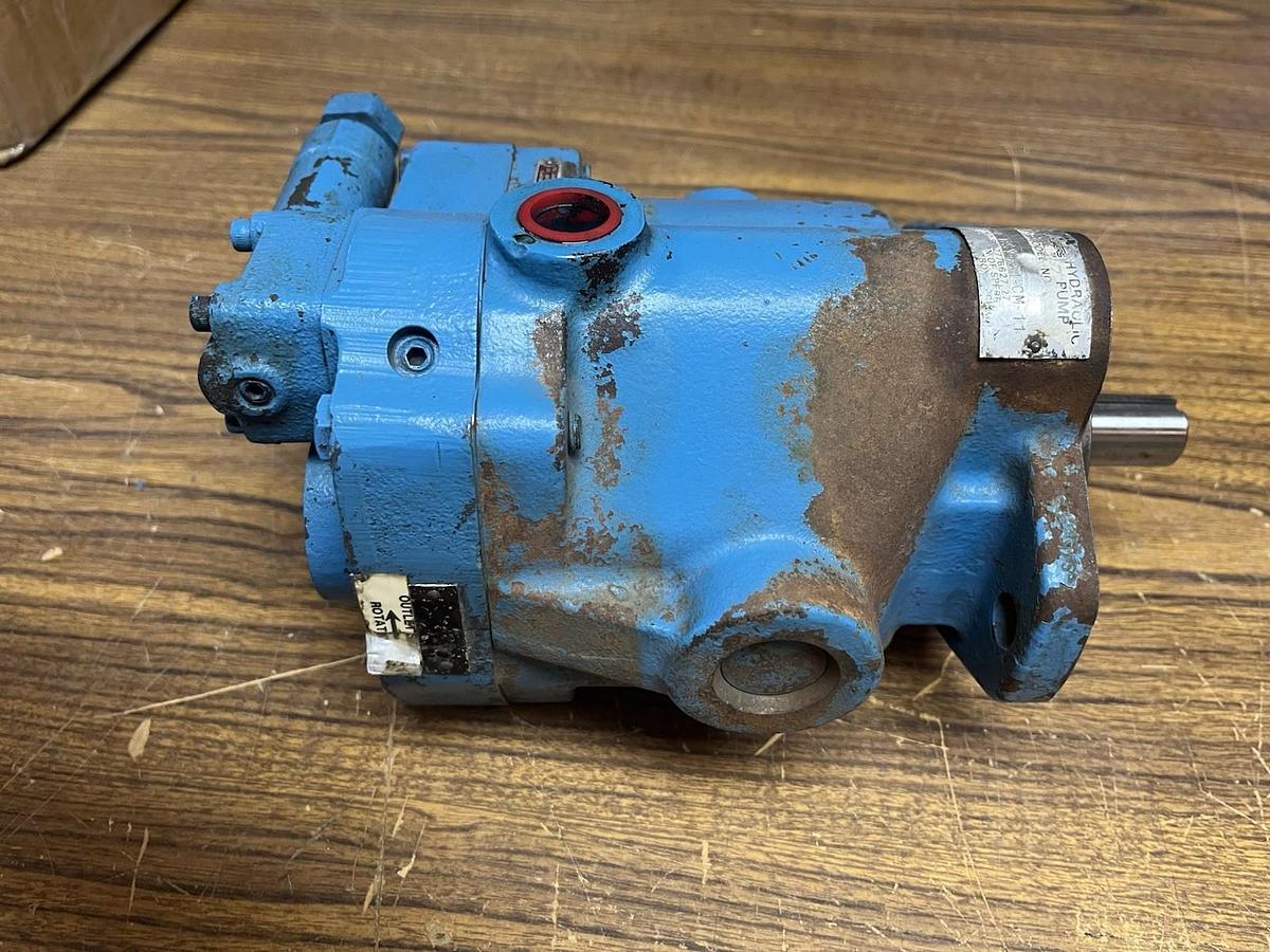 Used VICKERS,PVB10-RSY-31--CM-11,HYDRAULIC PISTON PUMP