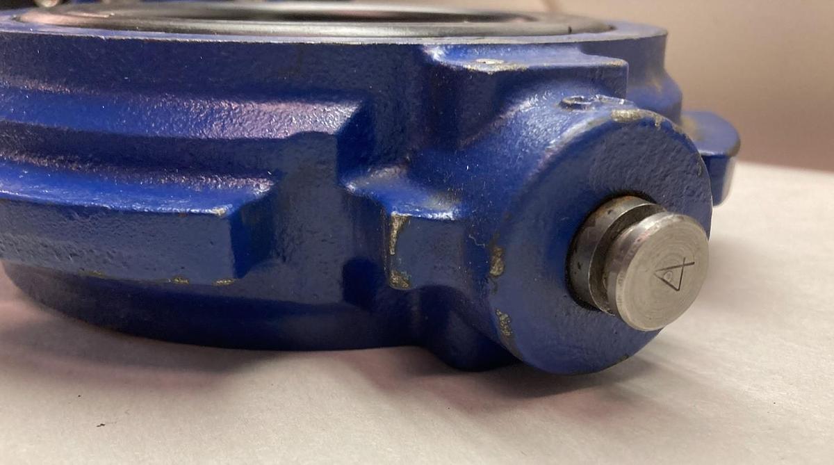 Used Grinnell,LC-8100-6G,Manual Iron Wafer Butterfly Valve 4 Inches Body C1