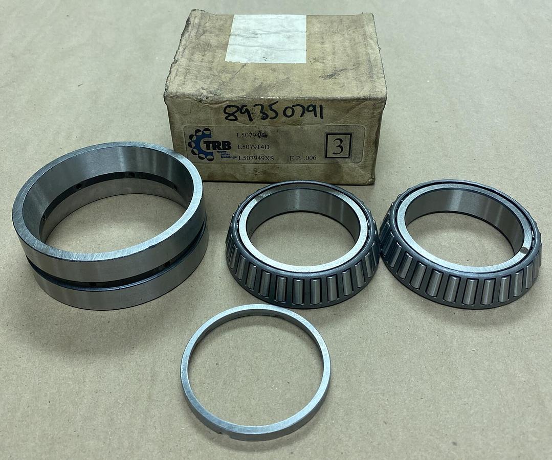 UNBRANDED,L507949XS,Tapered Roller Bearing Assembly NOS