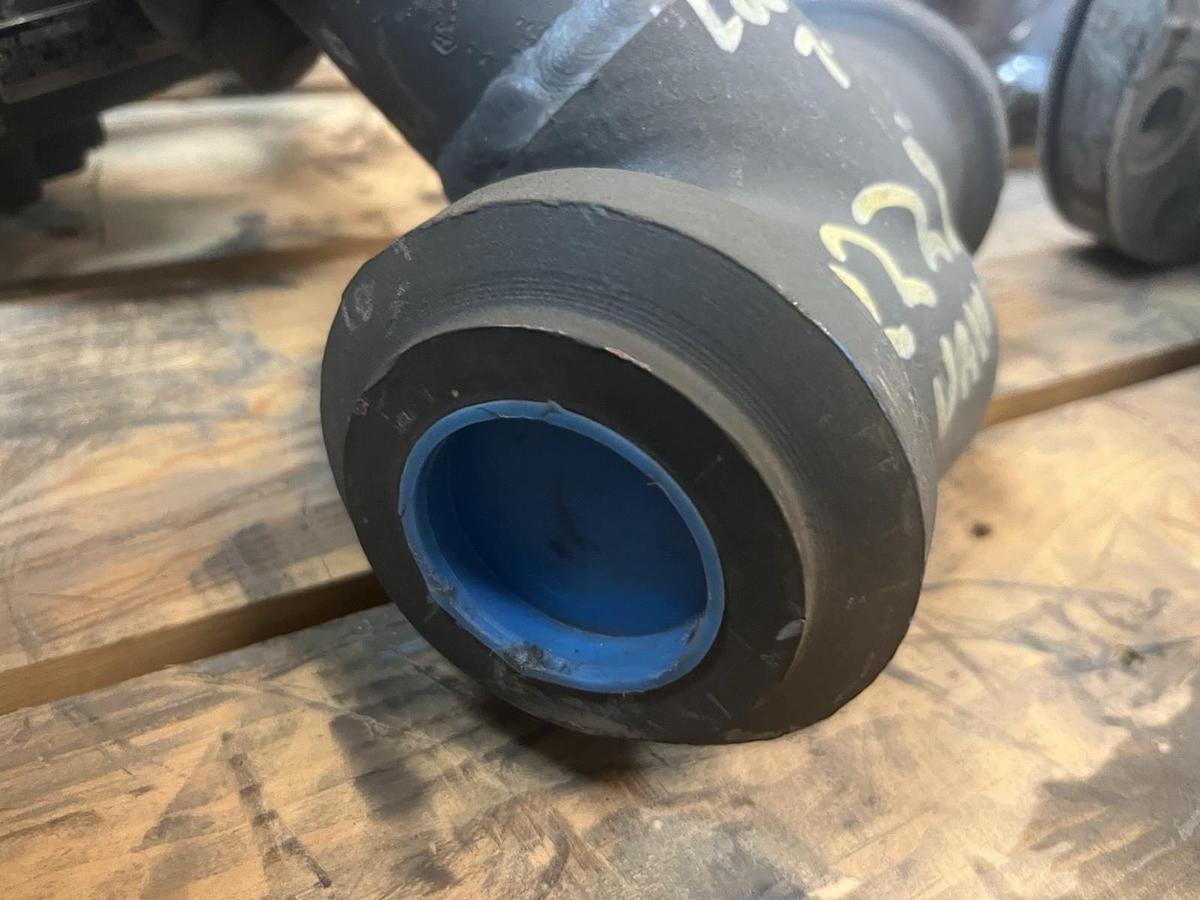 HANCOCK,7130W-1-0219,SOCKET WELD GLOBE VALVE 1-1/2"