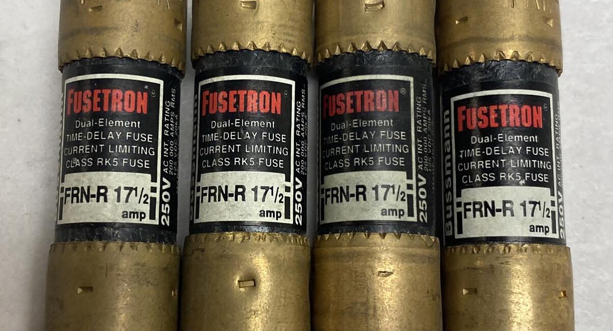 Cooper Bussmann,FRN-R-17-1/2,Fusetron Fuse Lot Of 4 NOS