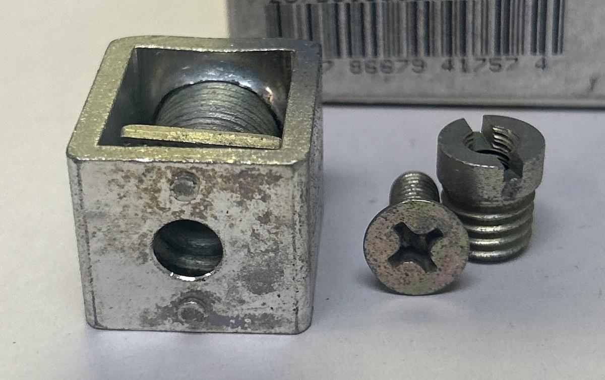 WESTINGHOUSE,T225LA,PRESSURE TERMINAL CONNECTOR LOT OF 2 NOS